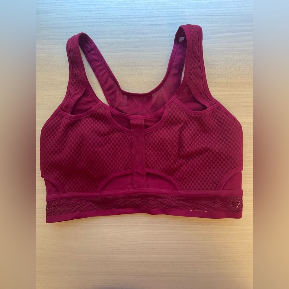 NWOT! NIKE Women’s SWOOSH ULTRA BREATHE MEDIUM SUPPORT SPORTS MESH BRA FUCHSIA - Picture 3 of 12